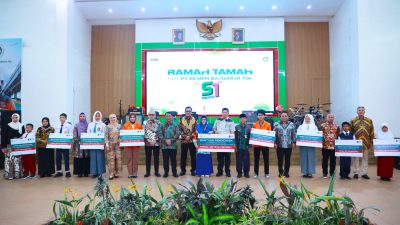 Rayakan HUT ke – 51 Tahun, Semen Baturaja Salurkan Bantuan Senilai Rp 715,1 Juta Untuk Masyarakat