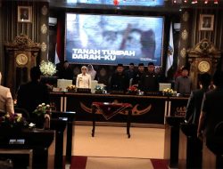 Bupati Way Kanan Hadiri Rapat Paripurna Agenda Penyampaian RAPERDA