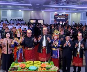 HUT Ke -22 OKU Selatan, H. Herman Deru Gubernur Sumsel Hadiri Rapat Paripurna Istimewa DPRD