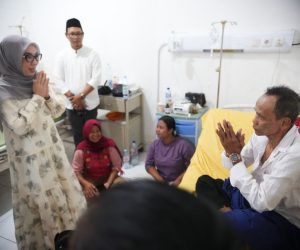 Sentuhan Kemanusiaan Di Fasilitas Kesehatan, Bupati Ayu Silaturahmi Dan Tinjau Pelayanan RSUD ZAPA
