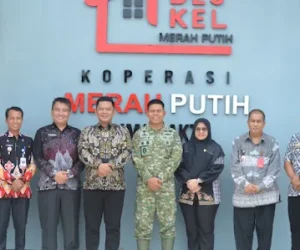 Sekda Way Kanan Hadiri Launching Nasional KDKMP, Pengembangan Kopdes Merah Putih Terus Dipercepat