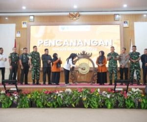 Ayu Asalasiyah Buka dan Resmikan Pencanangan dan Apel Siaga Sensus Ekonomi (SE) 2026 Kabupaten Way Kanan