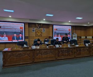 DPRD OKU Gelar Rapat Paripurna, Bahas Raperda Usulan Eksekutif dan Legislatif