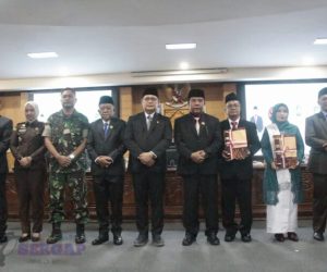 Ketua DPRD OKU Pimpin Pengucapan Sumpah Dua Anggota DPRD PAW dari PKB dan PDI Perjuangan